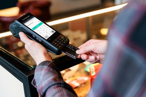 Quelles sont les limites de dépenses avec une carte prépayée VERITAS Mastercard® ?